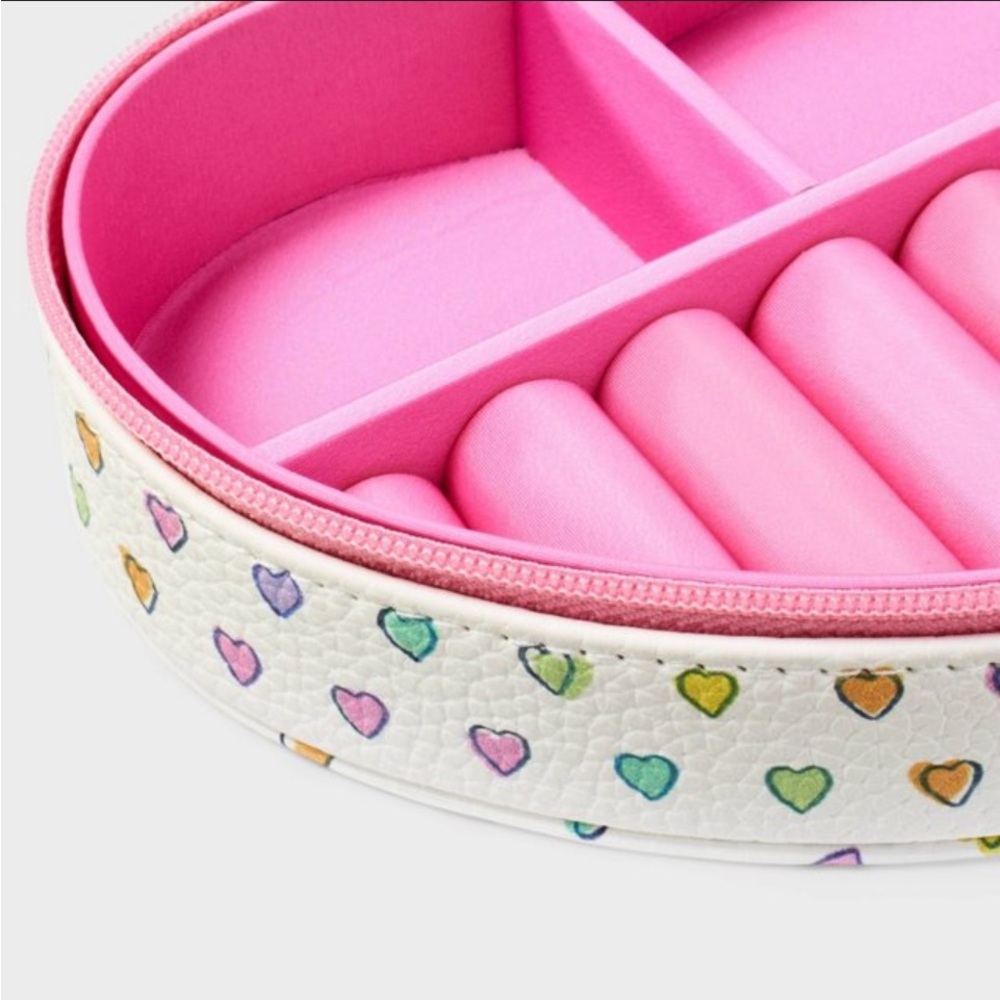 ⌛️expiring⌛️NWT Roller Rabbit x Target Hearts Wave Heart Shaped Jewelry Box - Picture 3 of 3